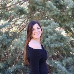 Meet your Posher, Elaina